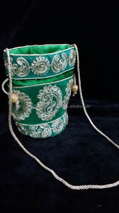 Sac pochette brodé en forme de Potli de créateur indien ethnique Hippie Boho pochette à fermeture éclair pour les fêtes de mariage sac à dos paillettes - Product Image 5