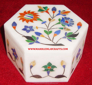 Caja de piedra con diseño incrustado, decoración para el hogar - Product Image 1