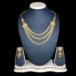 Collier de fantaisie plaqué or, ensemble Antique de créateur, A263