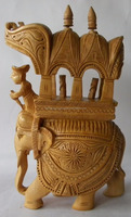 Souvenirs indiens en bois sculpté à la main - Éléphant royal assis dans une palanquin - Sculpture