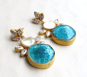 Belles boucles d'oreilles en perles d'agate solaire faites à la main avec acier inoxydable plaqué or CZ et laiton pour les mariages et les fêtes des femmes - Product Image 1