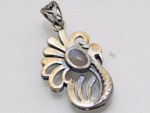 925 Sterling Silver Classic Religious Style <b>Labradorite</b> Gemstone <b>Pendant</b> for Women Attractive Fashion Jewelry for Weddings - Product Image 2