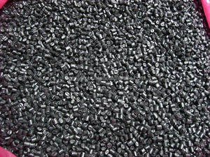 Granules de PP de qualité d'injection matière première en plastique recyclé en polypropylène retraité avec MFI 10-15 et densité 0.90 - Product Image 4