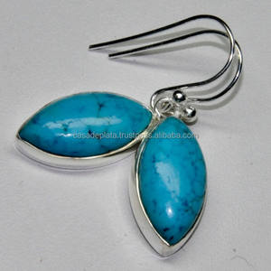Boucles d'oreilles pendantes artisanales en argent sterling 925 avec pierre précieuse turquoise cabochon, style contemporain et tendance, cadeau de mariage - Product Image 1