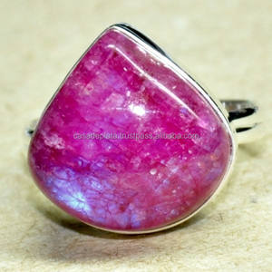 Anillo de piedras preciosas de piedra lunar de arcoíris rojo Plata de Ley 925 con ajuste de bisel Chapado en plata Anillo de moda para regalo de boda. - Product Image 1