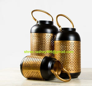 Linterna de vela de jardín de metal para decoración moderna del hogar - Product Image 1