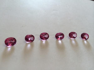 Topaze rose naturelle pierre précieuse à facettes ovale cristal taillé pour la fabrication de bijoux effet de lumière de qualité fine certifié IGI - Product Image 2