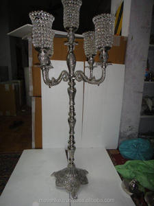 Candelabros de Metal de cristal dorado alto en relieve para Decoración de mesa de boda centros de mesa candelabro de suelo elegante - Product Image 4