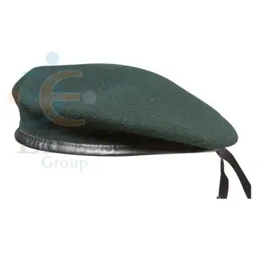 OEMダークグリーンベレー帽100% ウールオリーブグリーンベレー帽キャップハット男性用女性用カスタムサイズ刺繍ロゴパッチ記章付き