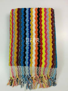 Serviettes turques tissées à la main, serviettes colorées à pompons, artisanat traditionnel, atelier Denizli Turquie Buldan - Product Image 3