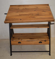 Table de dessin rotative industrielle vintage en bois de pin ancien avec plateau en bois