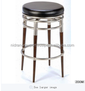 Taburete de Bar Ajustable de Cuero con Reposapiés, Venta Caliente, Respaldo Bajo, Giratorio, Metálico, Moderno, Estilo Cocina Mexicana, Embalaje de Muebles, Color - Product Image 1