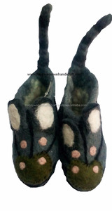 Handmade Unisex Sports Shoes <b>Wool</b> Upper 3 Felted <b>Slippers</b> for Active Lifestyle New Stock Happy Women Handicraft Handmade Nepal - Product Image 2