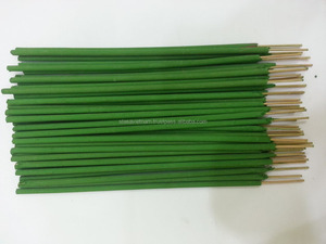 Bâtonnets d'encens en bois STASA en vert avec porte-encens pour usage religieux et diffuseur d'aromathérapie - Product Image 1