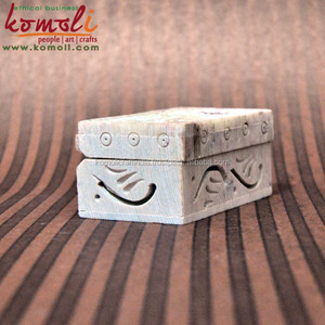 Caja de Joyería de Piedra Tallada a Mano - Product Image 6