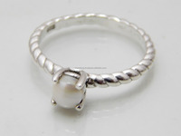 Vente en gros d'anneaux de fiançailles en argent sterling 925 avec perle d'eau douce de haute qualité, design unique, style tendance, tailles personnalisables