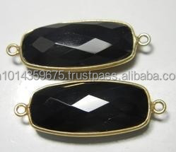Onyx noir forme ovale bijoux fins pendentif lunette plaquée or et rhodium connecteur de pierres précieuses réglage de lunette technologie d'incrustation - Product Image 5
