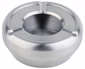 Vente en gros de cendrier rond en acier inoxydable au design classique pour fumeurs pour hôtels - Product Image 1
