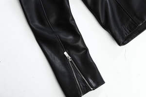 Blouson en cuir de moto pour homme en cuir de veau fini - Coupe-vent, imperméable, respirant et écologique - Product Image 5