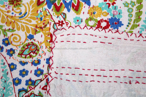 Indian Cotton <b>Bedspread</b> Handmade Paisley Kantha Throw Paisley Kantha <b>Quilt</b> - Product Image 3