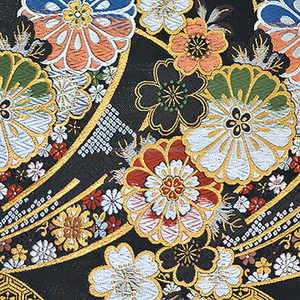สวยและชุดกิโมโนญี่ปุ่นแบบดั้งเดิมผ้าหลายสีและ Designs Made In Japan, Great สำหรับผู้หญิงกระเป๋าถือหัตถกรรม