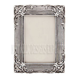 กรอบรูปโลหะดีไซน์หลากหลายสำหรับตกแต่งบ้านจอแสดงอัลบั้มรูปโลหะหรูหรา - Product Image 1