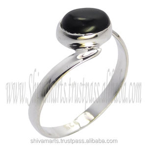 925เครื่องประดับเงินสเตอร์ลิงแหวนพลอยสีดำโอนิกซ์แฟชั่นสวยงามแหวนพลอยพลอยพลอยเทียมตัดด้วยหินใส่นิ้วเป็นอมตะ - Product Image 2