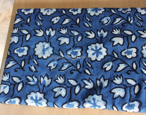 Tela de Voile Estampada Floral para Coser, Hermosa y de Venta Caliente, Impresión Artesanal en Bloque de Madera de la India, Decoración para el Hogar para Niños - Product Image 1