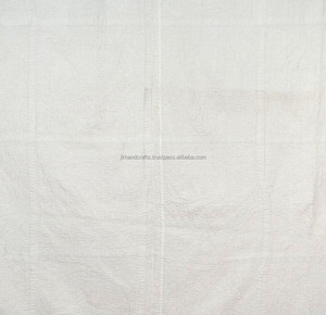 Couvre-lit indien beige Patchwork Kantha Quilt fait à la main Kantha Rali - Product Image 6