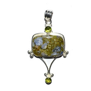 Colgantes curativos de Peridoto, piedra curativa, colgantes: colgantes al por mayor - Product Image 1