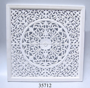 Panel de pared de decoración para el hogar de madera tallada - Product Image 1