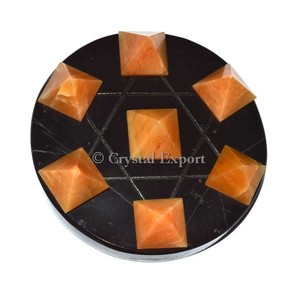 อาเกตสีดำพร้อมพีระมิดบำบัดด้วยควอตซ์สีทอง - Product Image 1