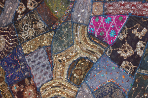 Tapisserie murale décorative ethnique en coton perlé, faite à la main en Inde, pour lit double, grande tapisserie pour les fêtes de Noël - Product Image 4