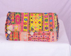 Pochette Banjara Vintage Indian Hippie Tribal Motif ethnique rare Doublure en coton Sacs à main Broderie Arc pour Designer Fait à la main - Product Image 4