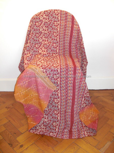 Mantas Dobles Kantha Balajee Vintage Hechas a Mano 100% Algodón con Bordados de Sari y Patrones Intrincados para Ropa de Cama Decorativa - Product Image 4