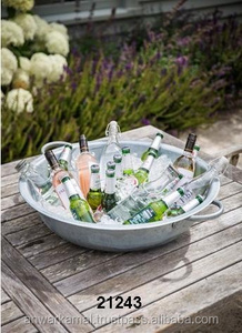 Cubo de cerveza de metal de forma redonda personalizado hecho a mano con mango - Product Image 2