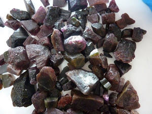 Pierres précieuses de Tourmaline naturelles, mélange de pierres précieuses rugueuses non découpées - Product Image 2