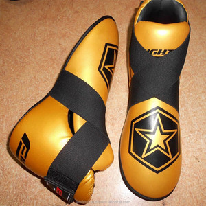 Chaussures de semi-contact de karaté rouge de haute qualité en cuir et PU Protection souple Logo personnalisé pour la boxe - Product Image 5