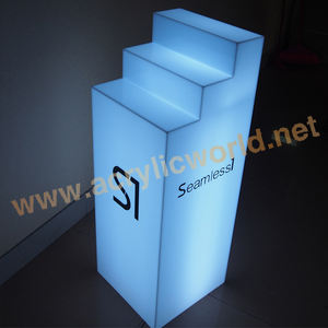 Support à vin en acrylique lumineux / Support à vin en acrylique avec éclairage LED / Support à vin en acrylique avec éclairage LED - Product Image 3