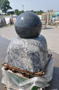 Elegante espacio de vida al aire libre con características clave Elegantes esculturas de agua de jardín de piedra para paisajismo - Product Image 1