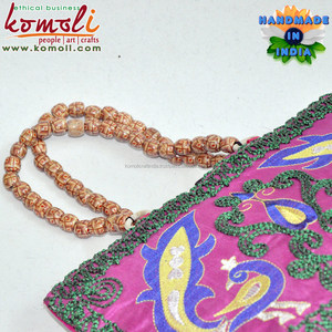 กระเป๋าเย็บปักถักร้อยหลากสี Banjara,กระเป๋าแฮนด์เมดแนววินเทจงานฝีมือพื้นเมือง - Product Image 4