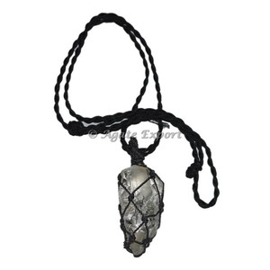 Colgante envuelto en alambre de cordón negro de cuarzo cristalino y exportador de piedras semipreciosas - Product Image 1