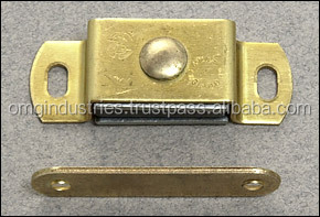 OMG Industries CATCHER DE PORTE MAGNÉTIQUE POUR FENÊTRE - Product Image 4