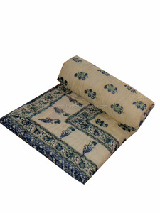 Quilt en coton élégant de qualité assurée fabriqué à partir de coton naturel de qualité supérieure disponible pour l'approvisionnement en vrac de l'Inde - Product Image 2