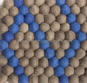 Wholesale Factory Price Handmade mini felt balls rug and carpets 100% original wool mats Room Decors