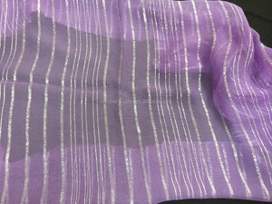 Écharpe carrée en coton soyeux de créateur dernier cri mousseline de soie Lurex colorée avec des lignes à rayures étroites style uni pour adultes et musulmans - Product Image 3