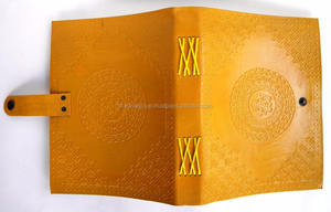 Cahier en cuir classique Vintage coloré Journal en cuir gaufré fait à la main pour hommes cadeau de fête des pères reliure thermique couverture rigide - Product Image 5