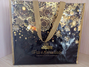 ถุงช้อปปิ้งแบบทอ PP รีไซเคิลได้ของ EVERGREEN เวียดนาม ถุงช้อปปิ้งและถุงหิ้วแบบนำกลับมาใช้ใหม่ได้ ปรับแต่งขนาดได้ - Product Image 3