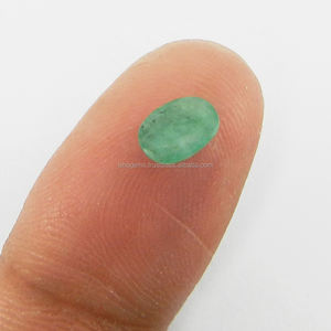 อัญมณีทรงรีมรกตธรรมชาติขนาด7x5มม. 0.80Cts สีเขียว/เงินสำหรับใช้เป็นสร้อยคอ - Product Image 3