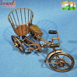 Bicicleta de hierro forjado en miniatura, soporte remoto para decoración del hogar - Product Image 3